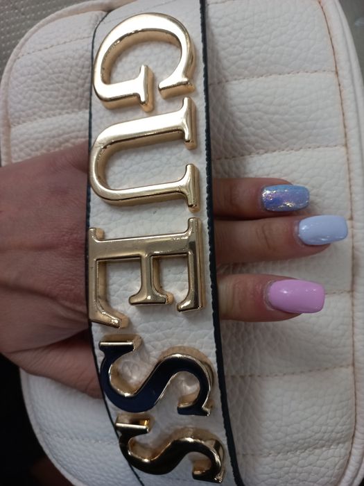 Nowa torebka listonoszka Bezowa Guess