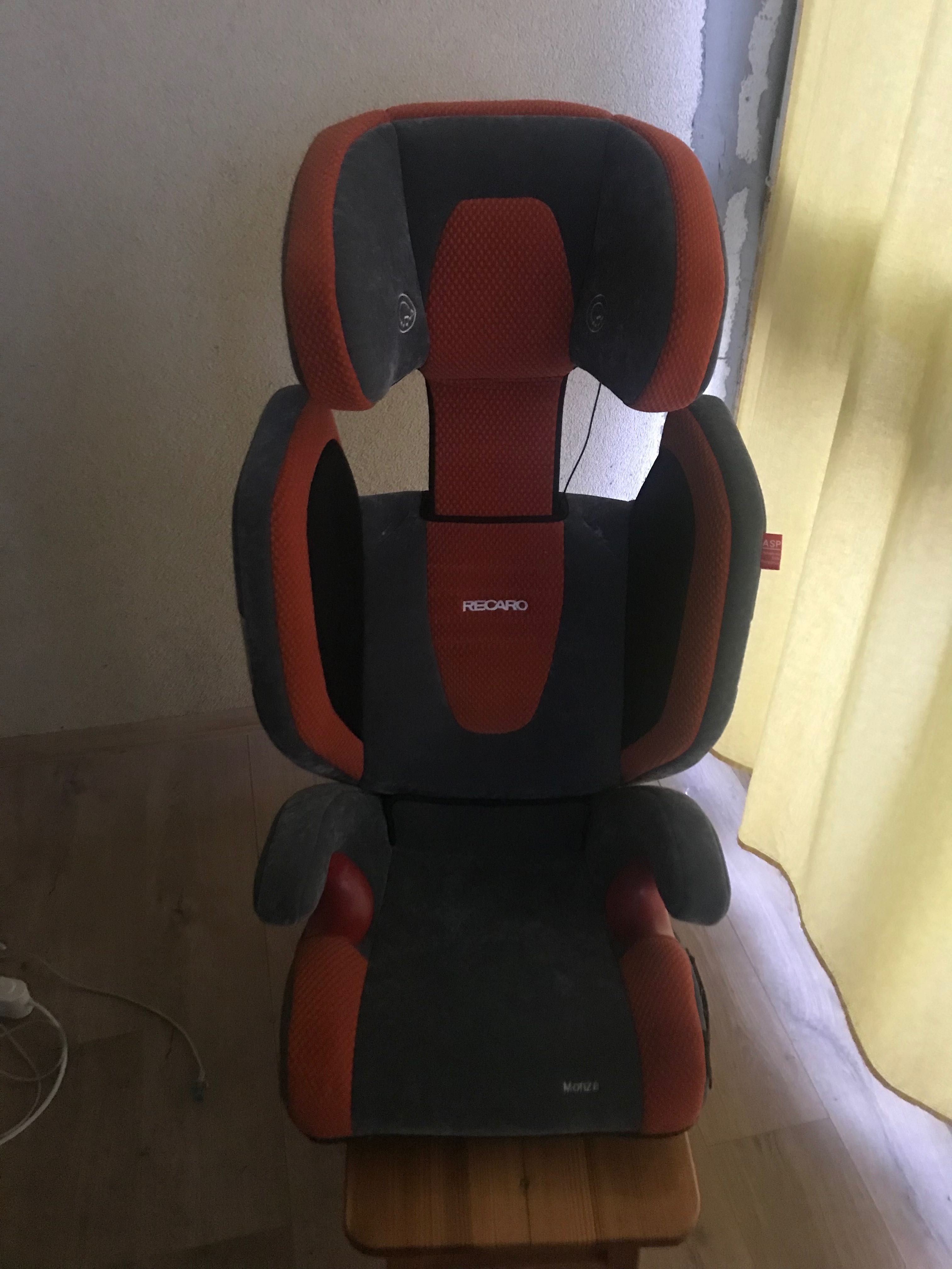 Автокрісло Recaro Young Sport
(9-36 кг),
 виробництво Німеччина.