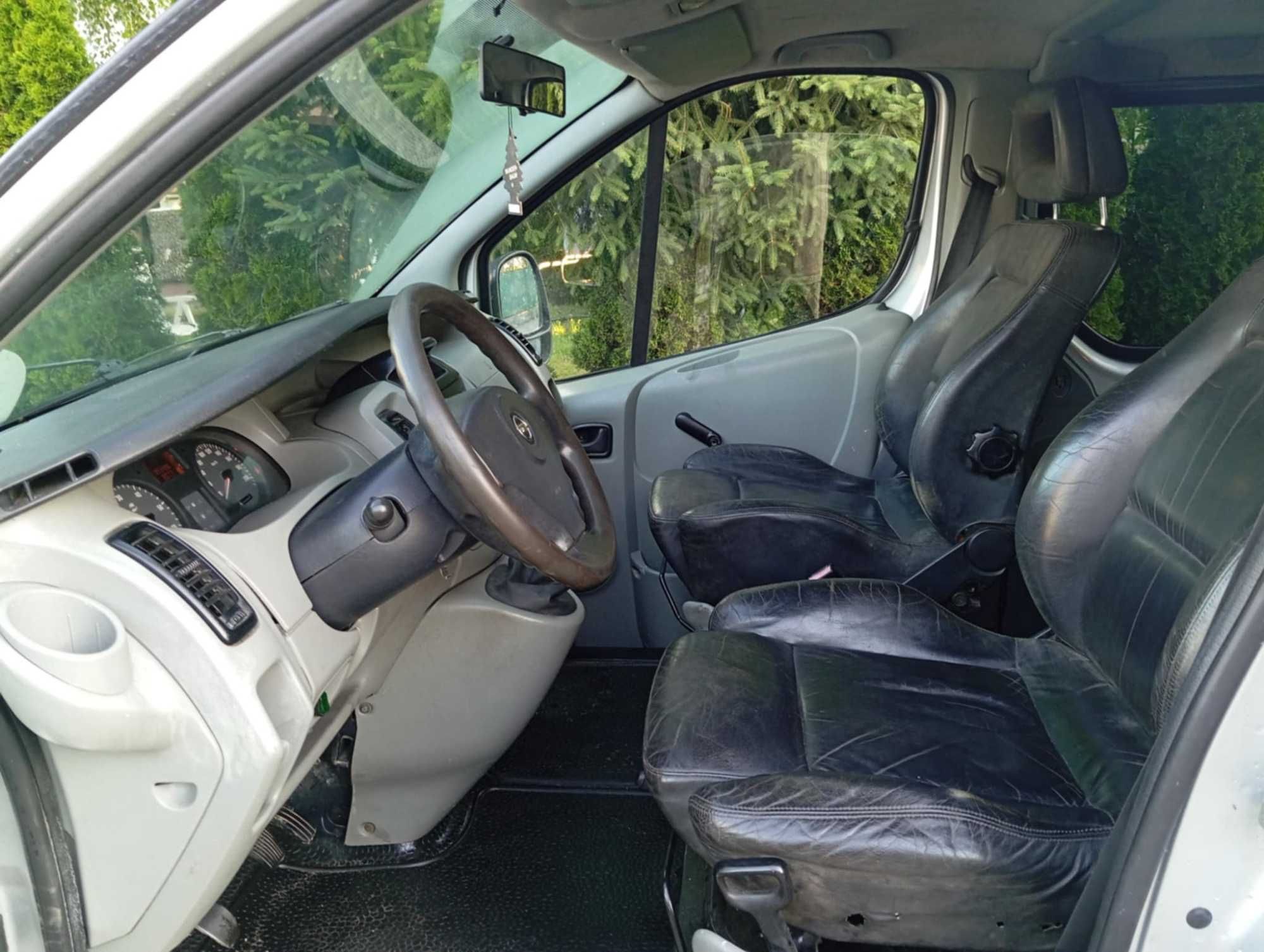 Vivaro/Long/1.9/Diesel/Sprawny/8-Osób/Klima/Hak/Zarejestrowany/