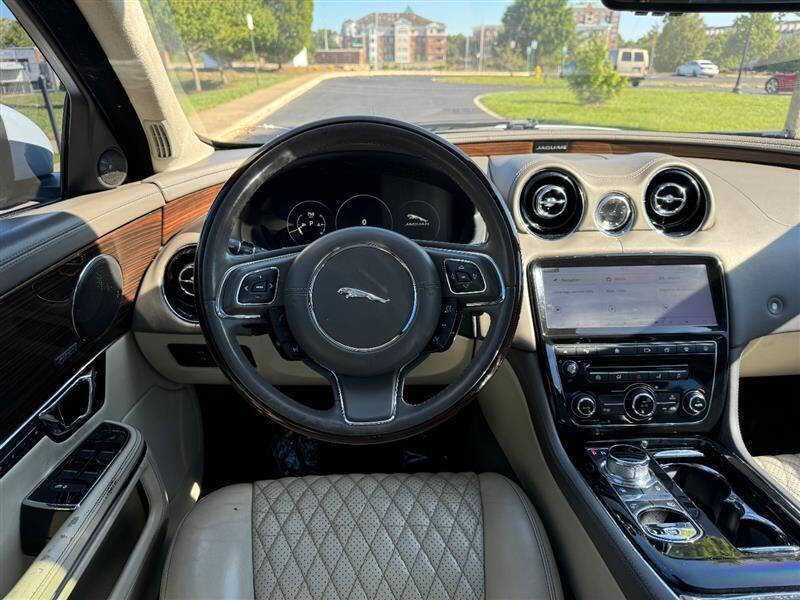 2016  Jaguar  XJL