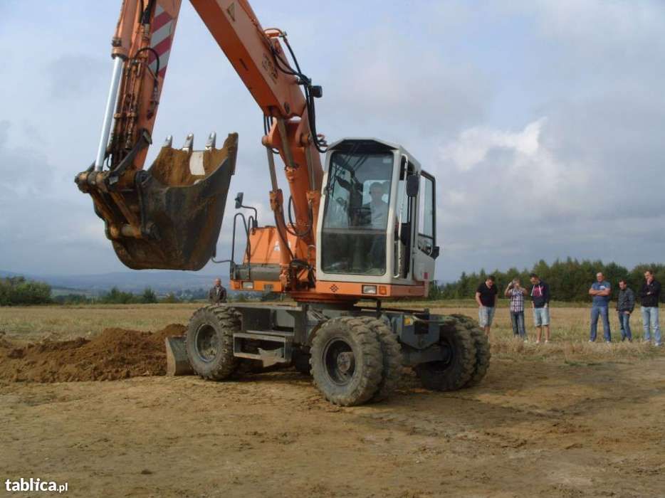 Kurs na operatorów koparki, koparko-ładowarki i ładowarki start 9.08