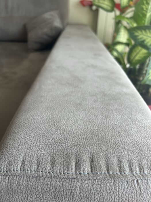 Sofá 3 lugares + Chaise Long como novo (com tecido anti gato)