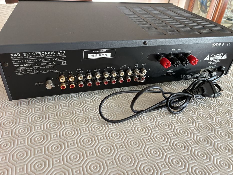 Amplificador NAD 312