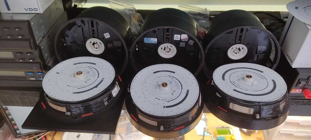 Ремонт аналогових тахографів 1318 / 1324 — швидко та якісно