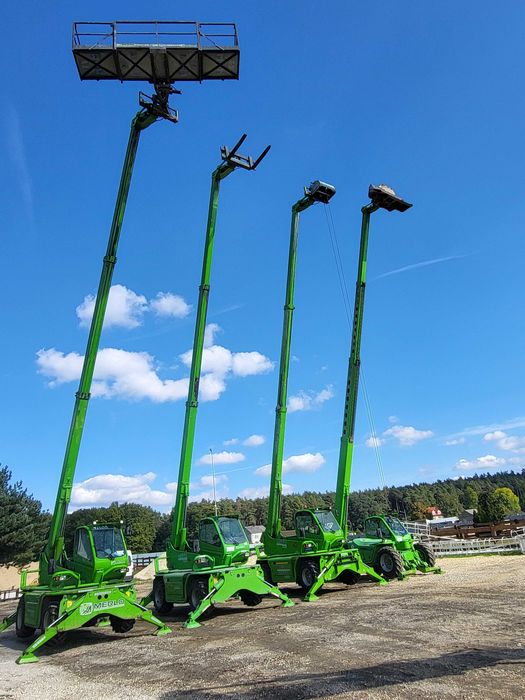 wynajem ładowarek teleskopowych Merlo JCB ładowarki obrotowe Manitou