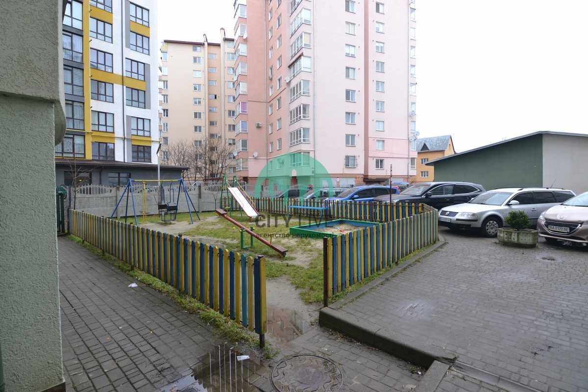 Продаж ЗДАНОГО 3 кімнатного сирця по вул. Хіміків! (25)