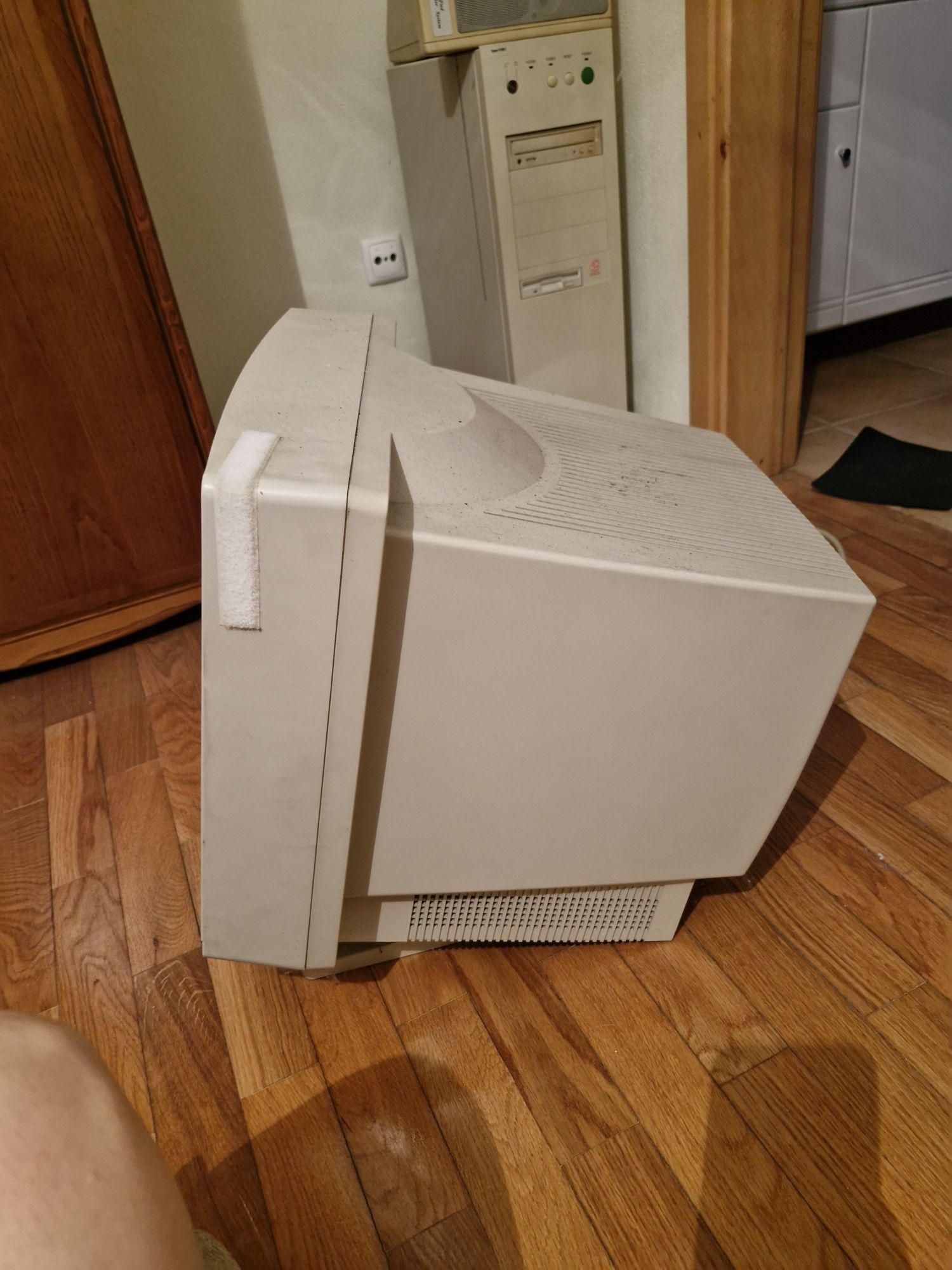 Monitor CTX antigo