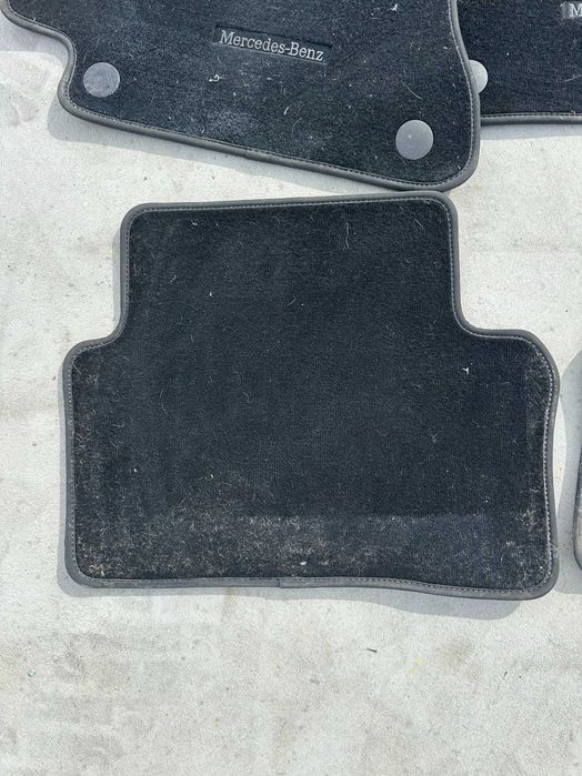 Mercedes E-Klasa W213 Dywaniki Komplet Welur Welurowe