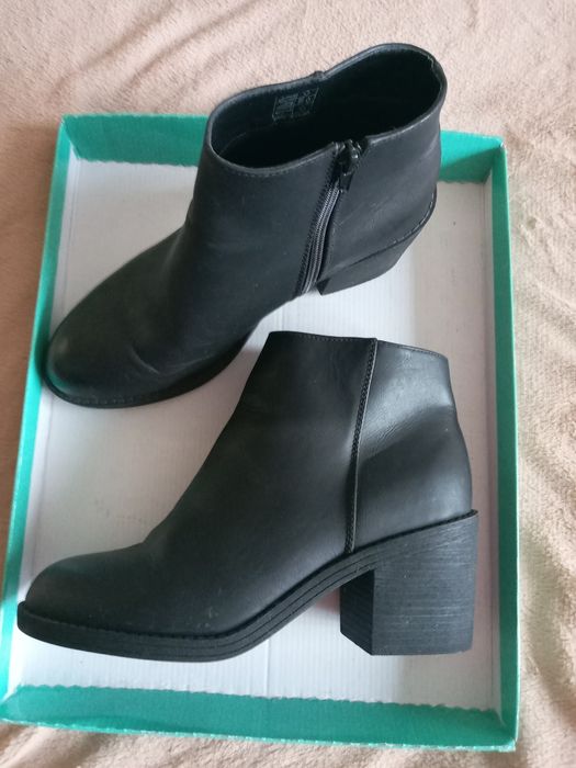 Ботинки осенние.