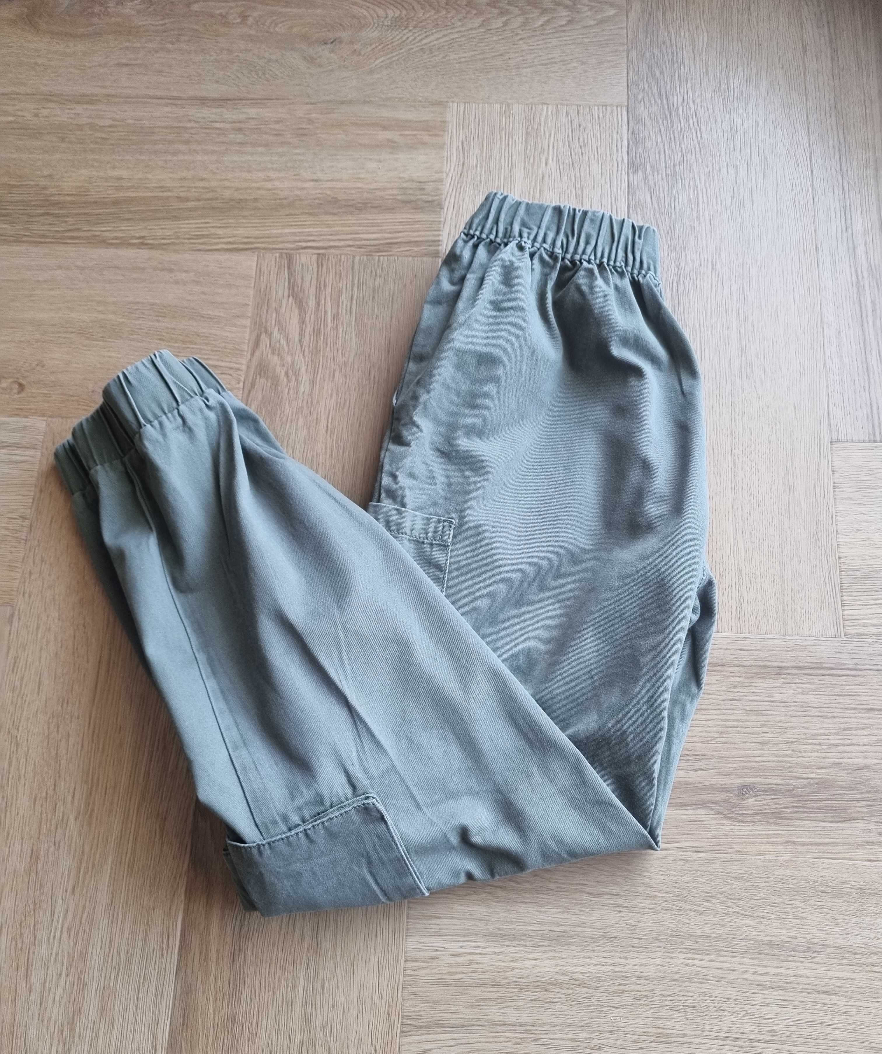 Damskie spodnie khaki bojówki zielone cargo proste z kieszeniami