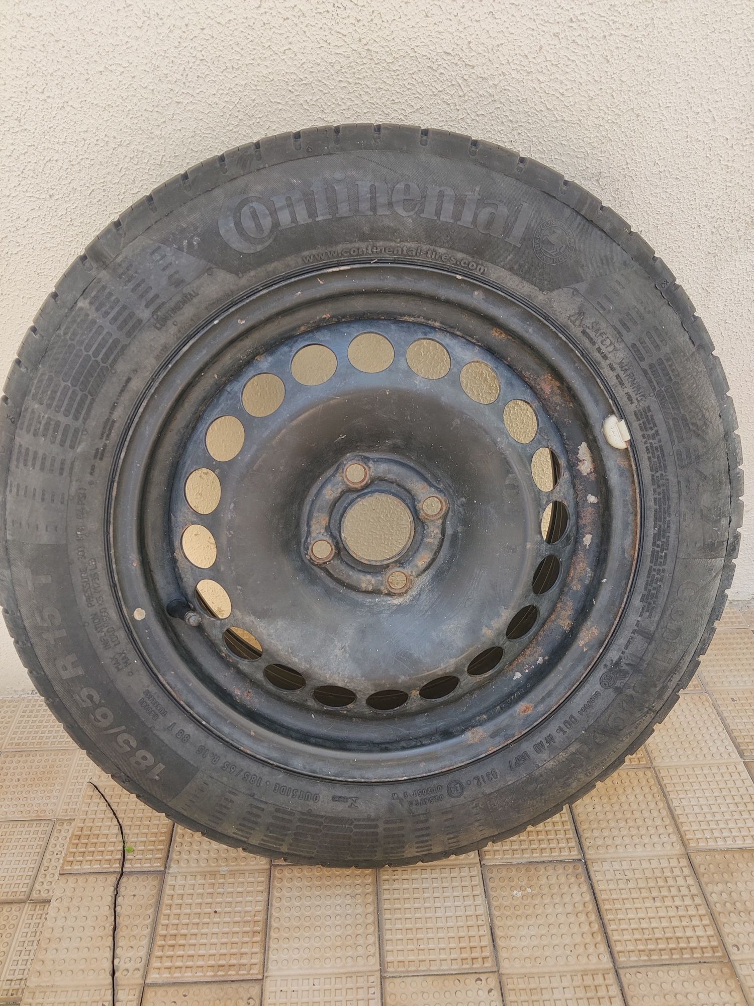 Roda jante -  3 pneus usados para utilização como suplente
