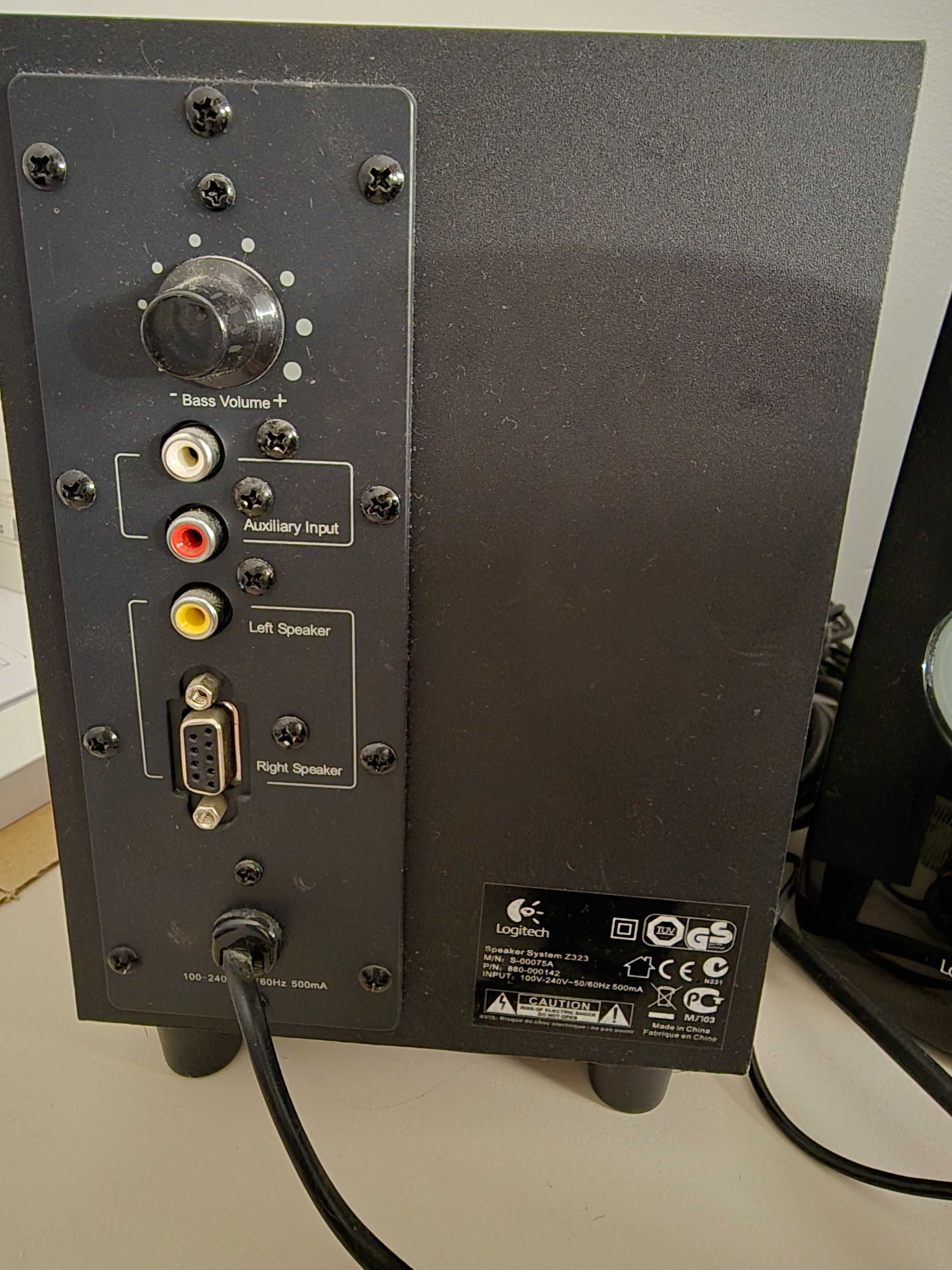 Logitech subwoofer głośniki jak nowe