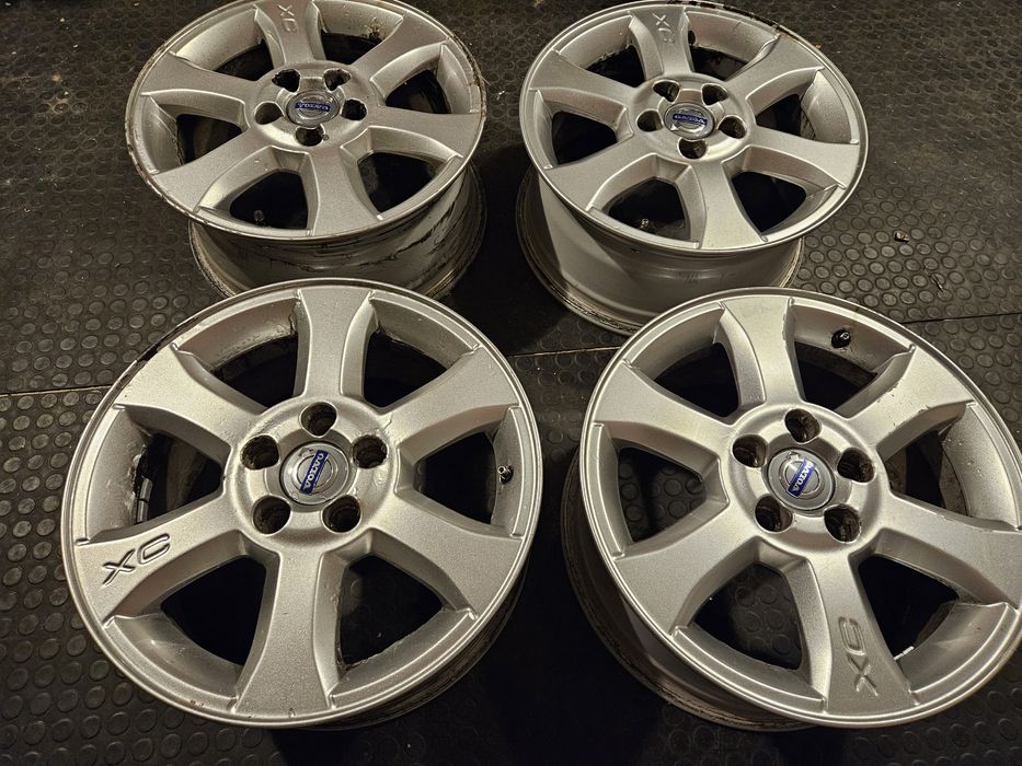Alufelgi 16"  Volvo XC70 5x108 oryginalne