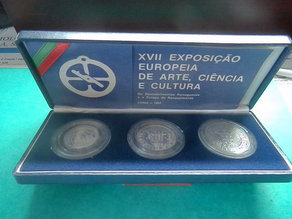 1327 - PROOF: 1983 XVII Exposição 500, 750 e 1.000$00 Ag., por 54,00