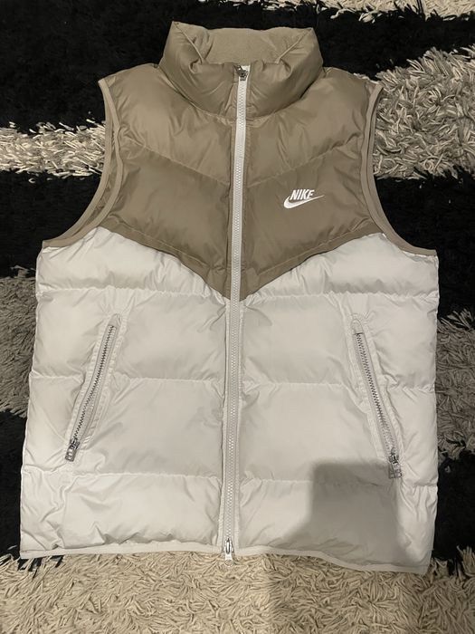 Жилетка найк / жилетка nike / безрукавка найк / (дефеут порваний вішак