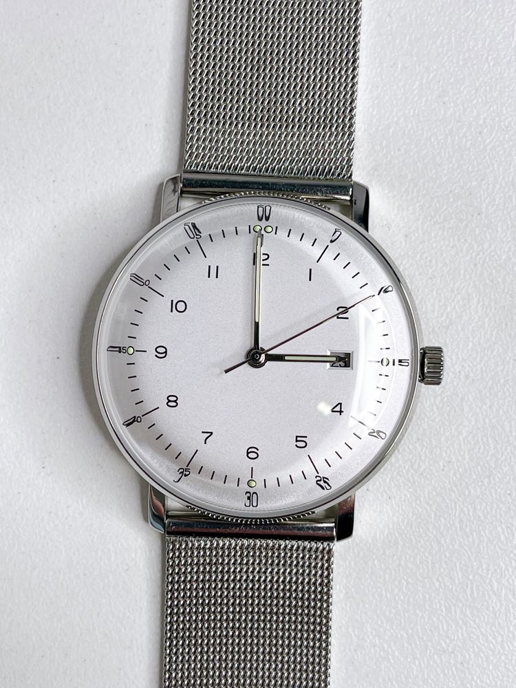 Годинник кварцевий SteelDive у стилі Bauhaus, Junghans Maxboll