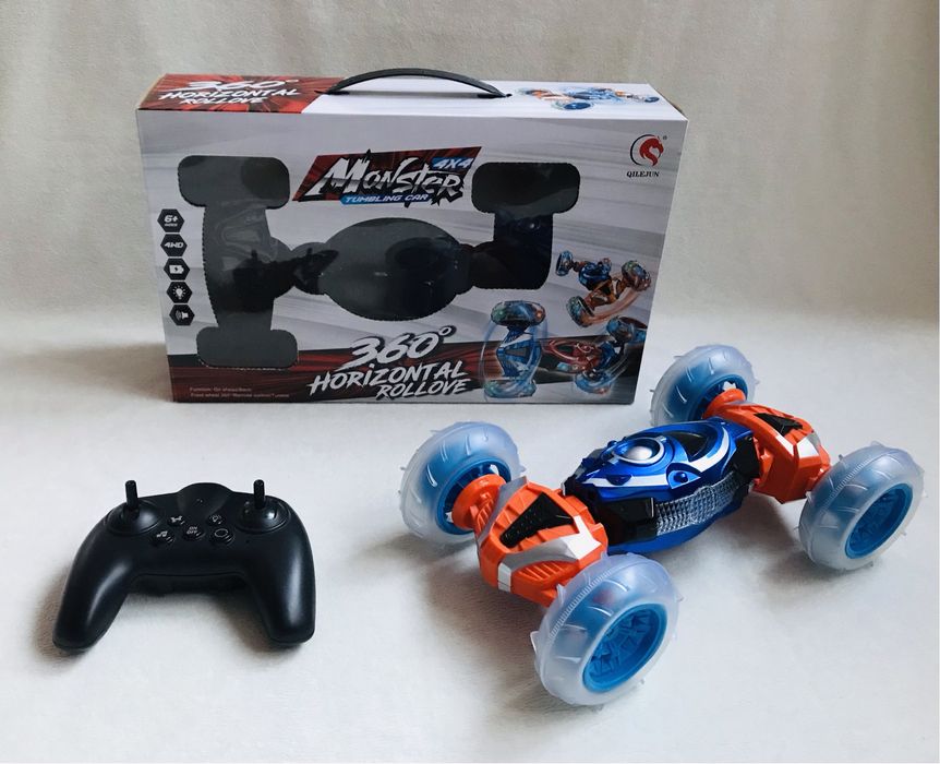 Машинка-перевертиш на пульті управління, світло, звук