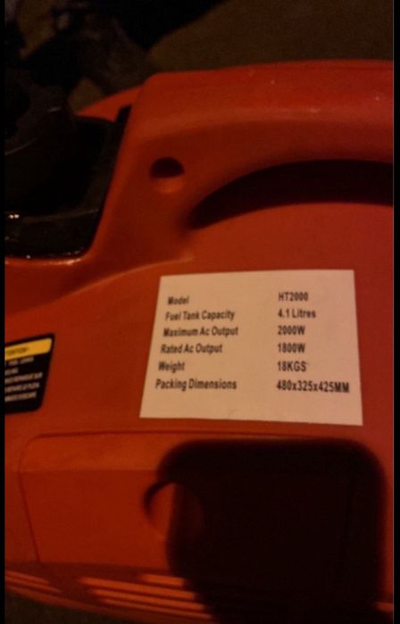 Інверторний генератор бензиновий Huttenberg HT2000