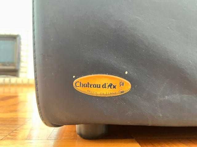 Sofá em pele 3 lugares