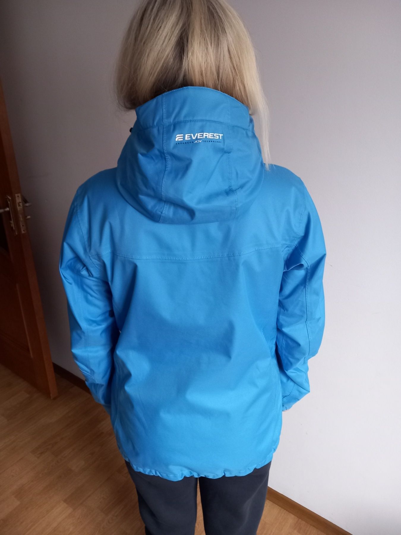 весенняя куртка Everest 48p.