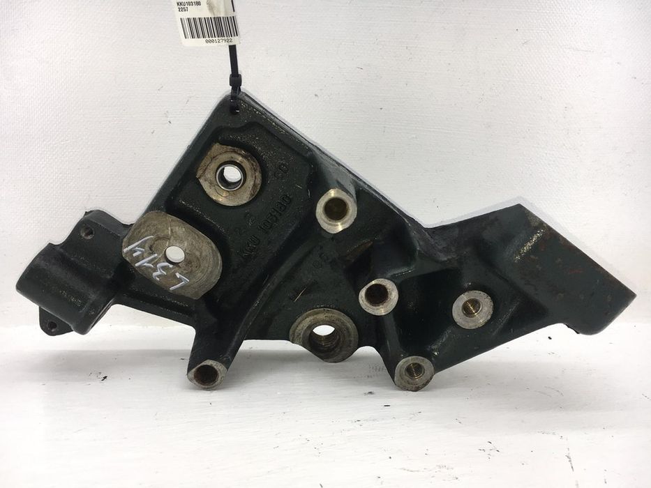 Кронштейн опори двигуна LAND ROVER FREELANDER L314 1997-2003 KKU103180