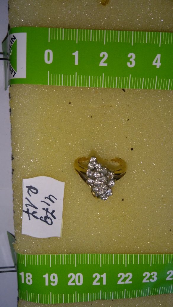 Pierścionek złoty z diamentami w cenie 5200 zł