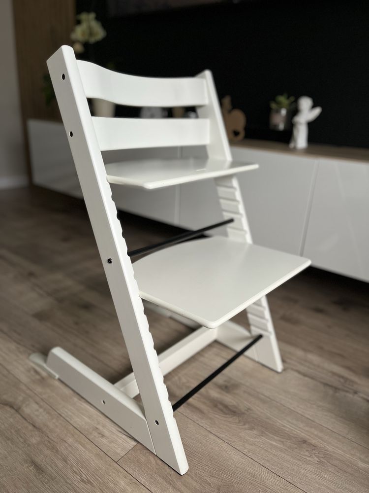 Rezerwacja Krzeselko białe tripp trapp stokke plus baby set w zestawie