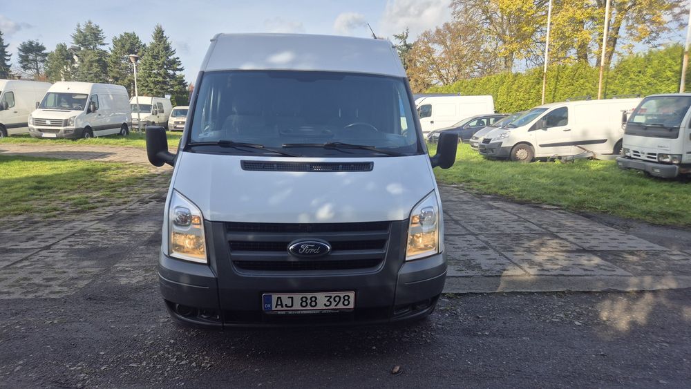 Ford Transit L2H2 r 2011 org przeb 133tys km