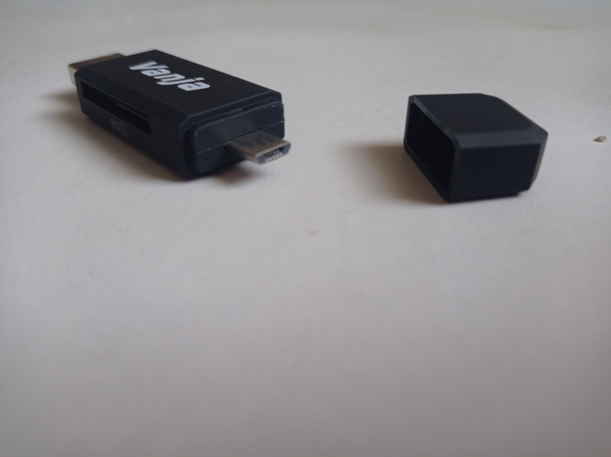 Vanja USB Card Reader/Writer/ OTG Adapter