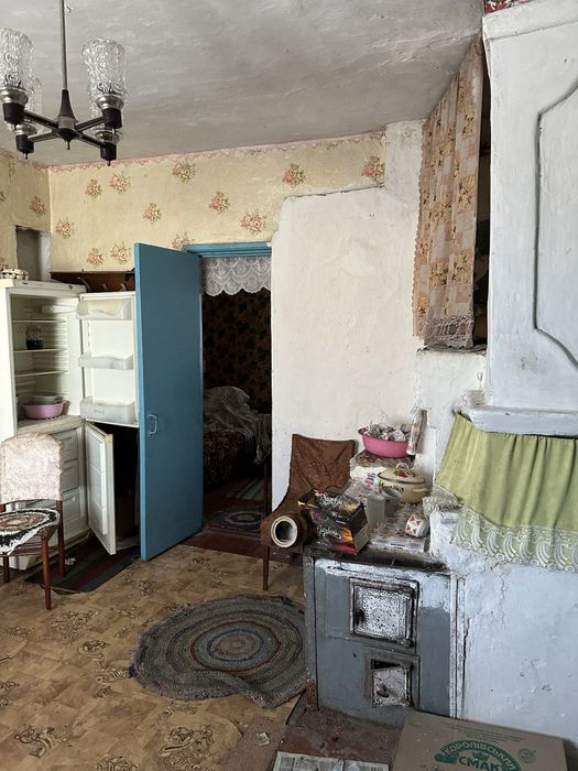 будинок в селі Пиріжки