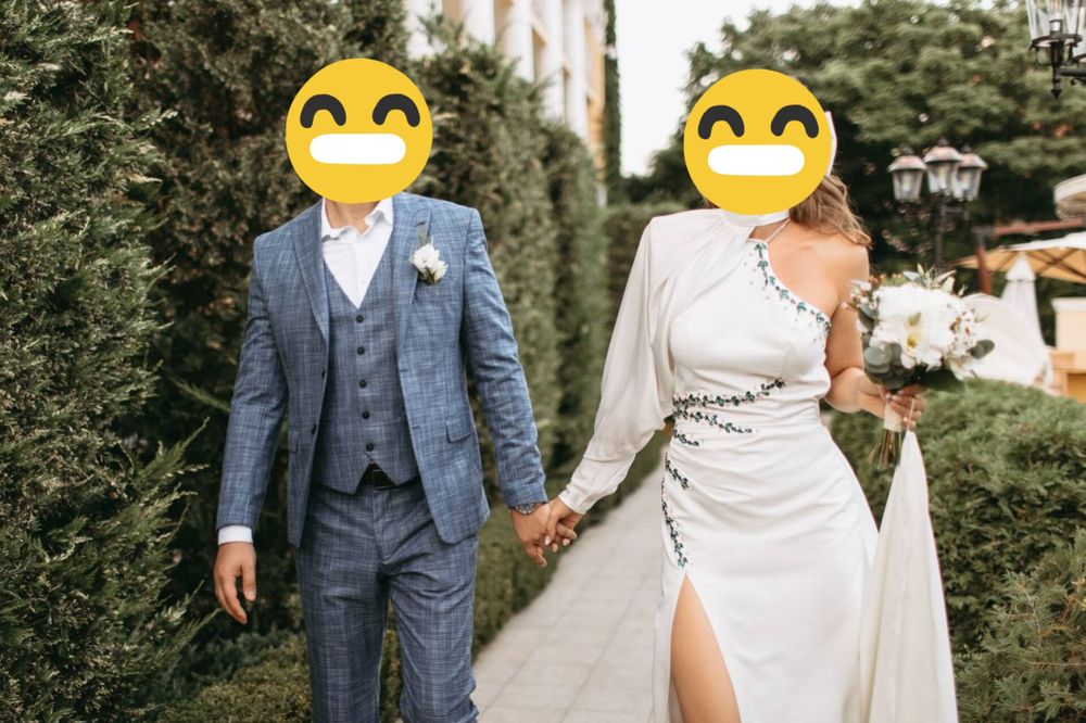 Мужской свадебный костюм тройка 54 размер