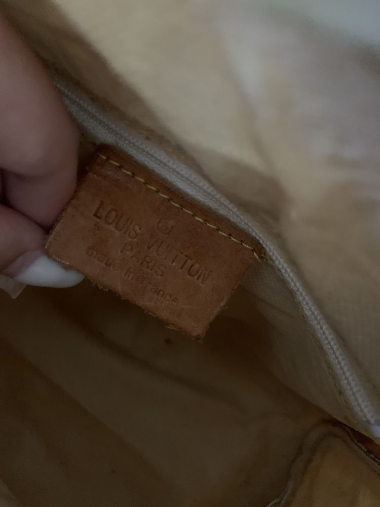 вінтажна сумка Louvis vuitton paris