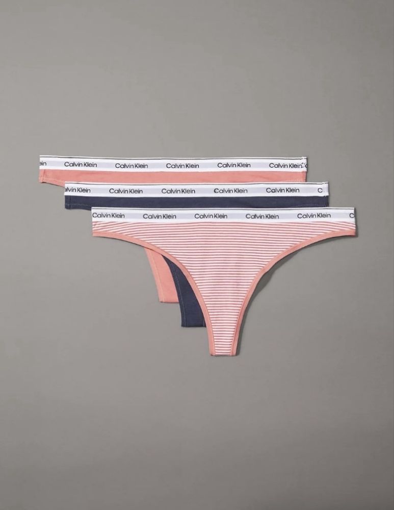 Набір стрінгів Calvin Klein, розмір S, М