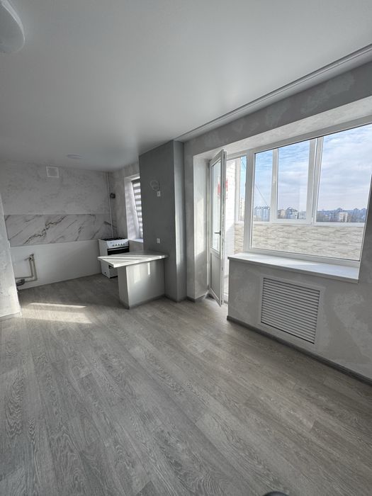 Однокімнатна з капітальним ремонтом. Центр. Вулиця Британська