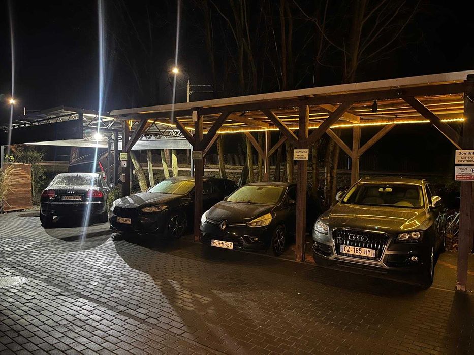 Zakwaterowanie nad jeziorem, krótkie i długie pobyty — wysoki standard