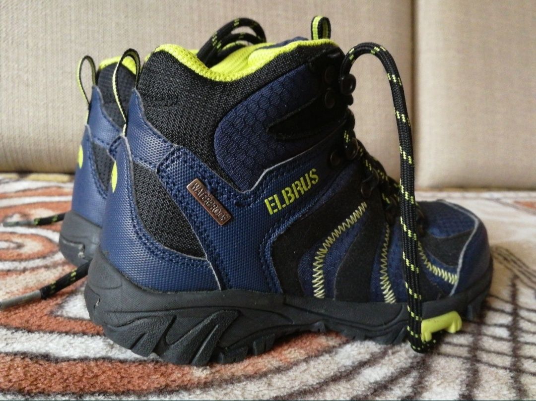 Buty trekkingowe Elbrus rozm. 32 wodoodporne z memebraną