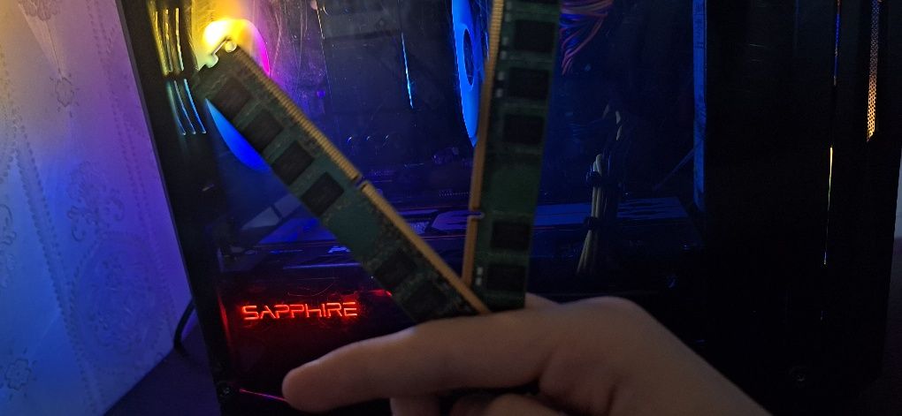 Оперативна пам’ять Kingston 2×8 ГБ DDR3 2400 МГц
