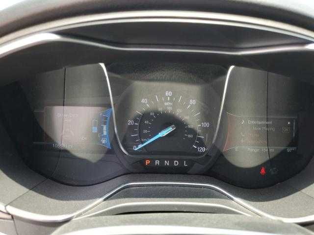 Автомобіль Ford Fusion Hybrid 2017 року з США