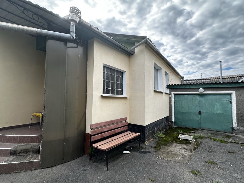 Продам будинок у м. Красилів