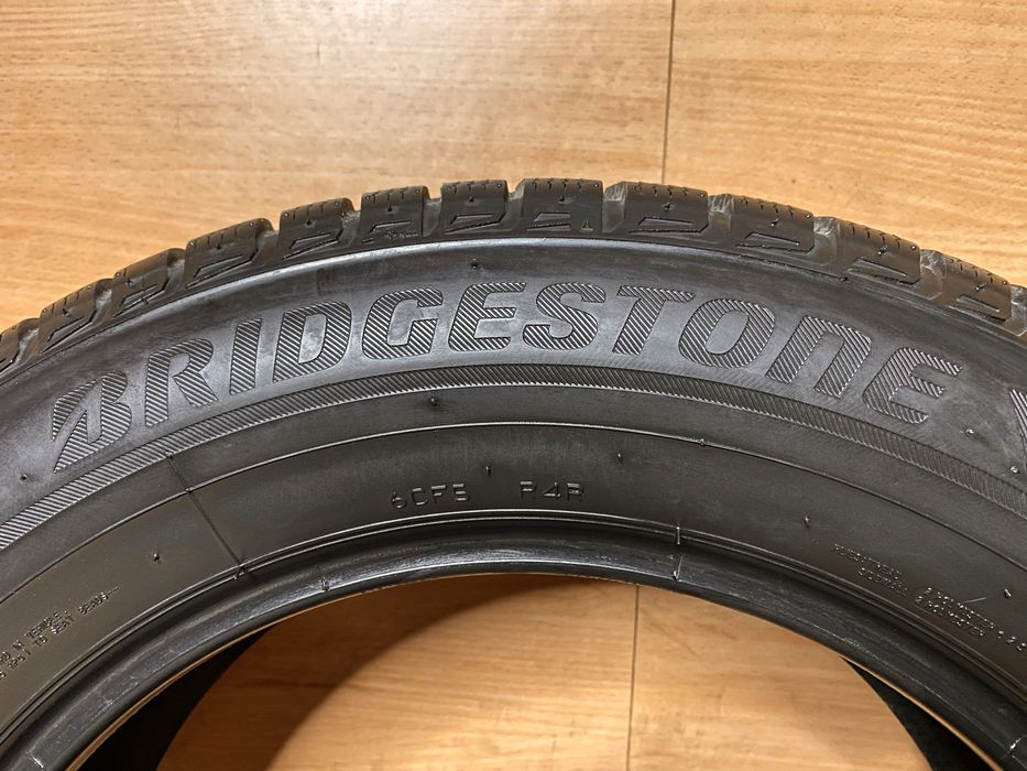 225/65 R 17 Bridgestone Blizzak LM-80 Evo Зима комплект шини