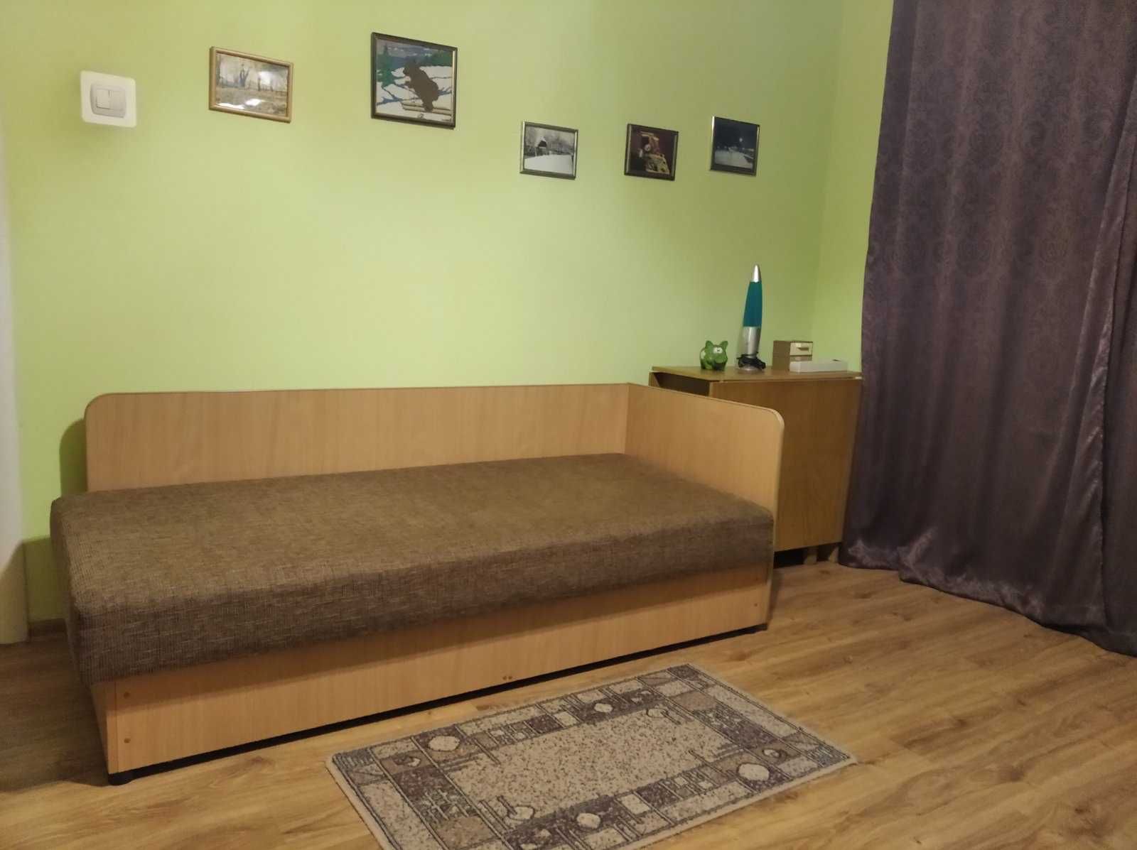Продаж двох будинків на одній ділянці в новому районі