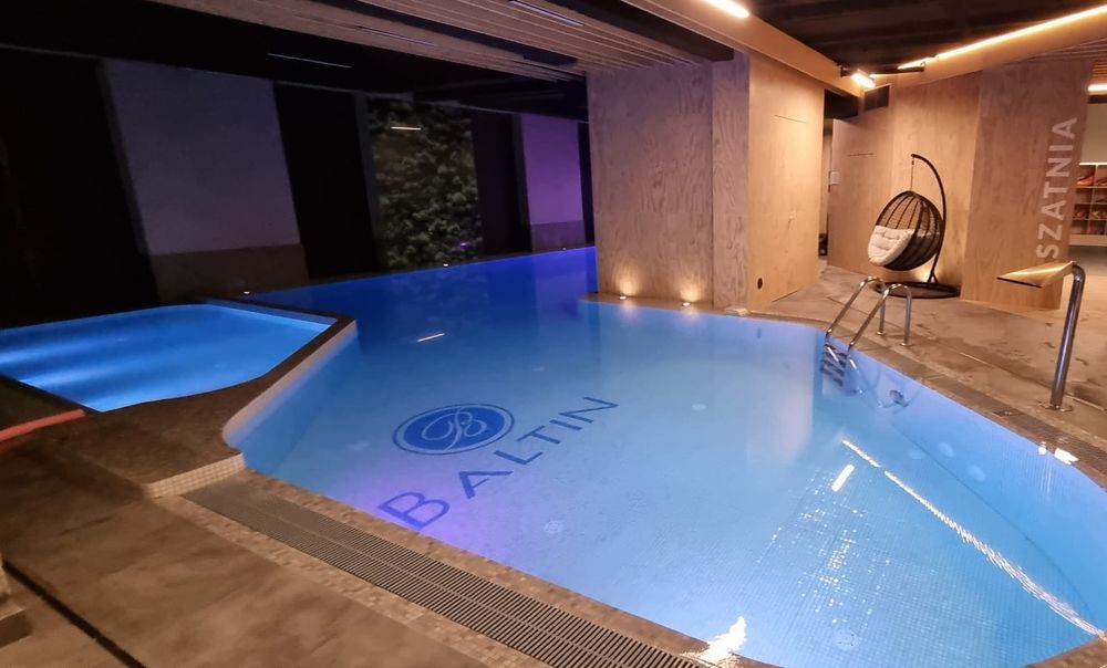 Apartament z basenami Sarbinowo