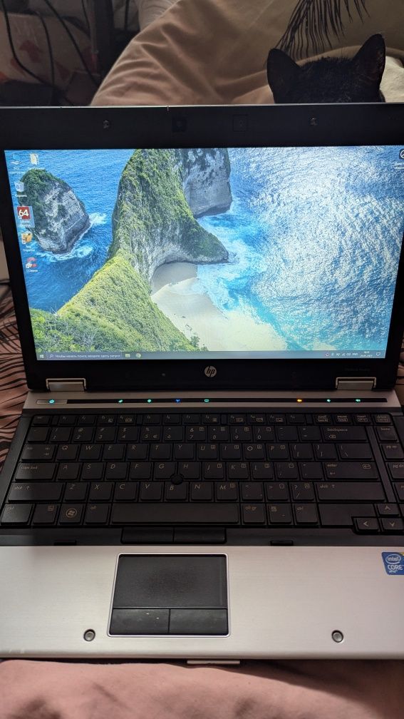 Hewlett-Packard 8440p: 14",i7-3.5 GHz, 6 DDR3, 128 SSD, original, USA