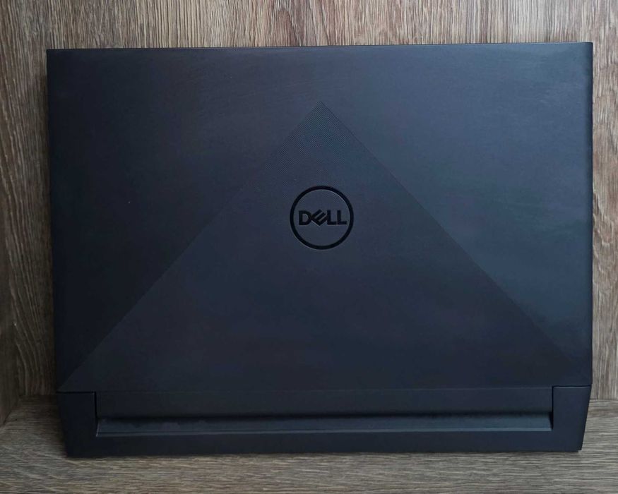 Laptop Dell G15 5511 i5 11260H 16GB DDR4 2x8GB SSD512 RTX3050 4GB