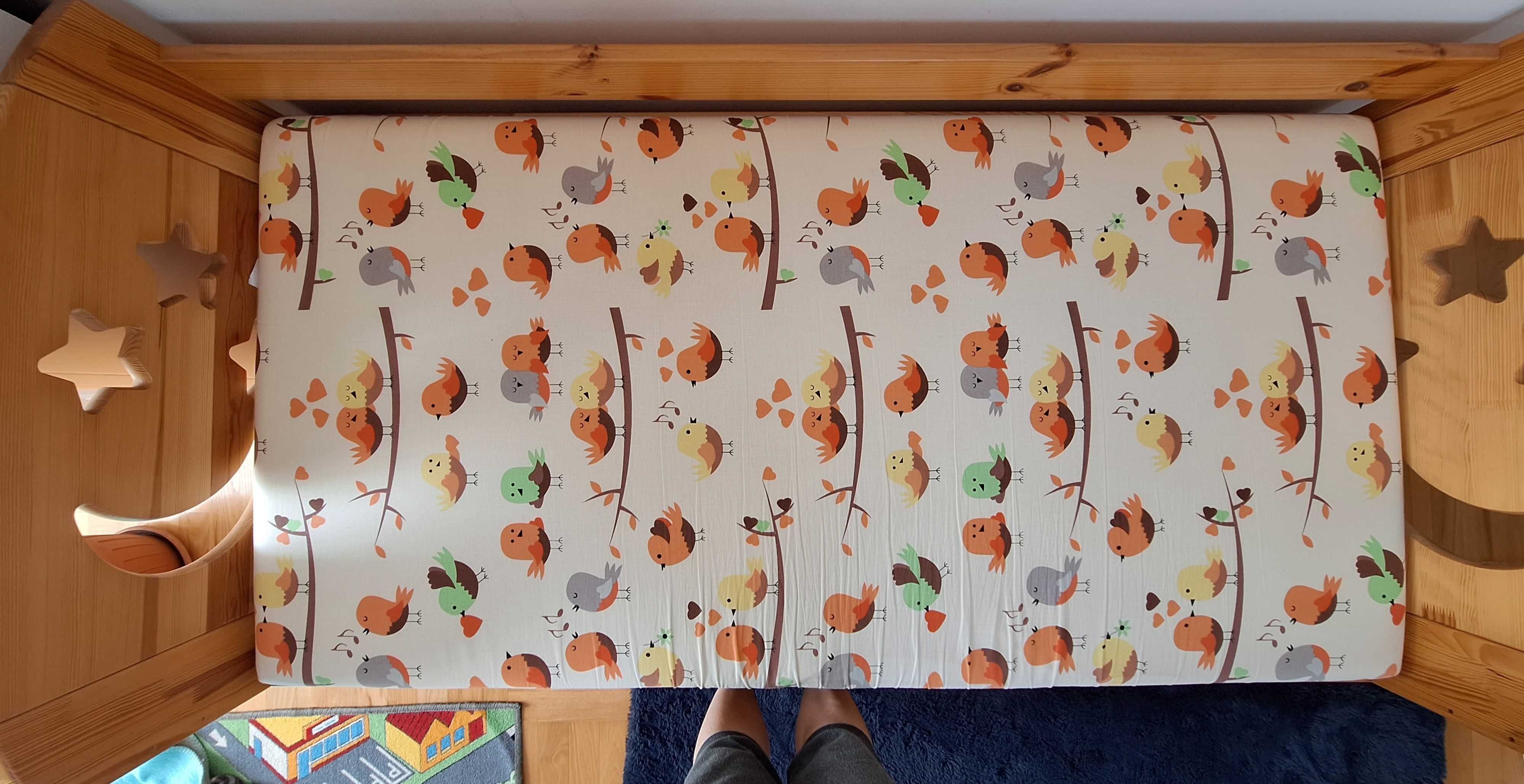 Drewniane łóżko dziecięce 80 x 160 z materacem
