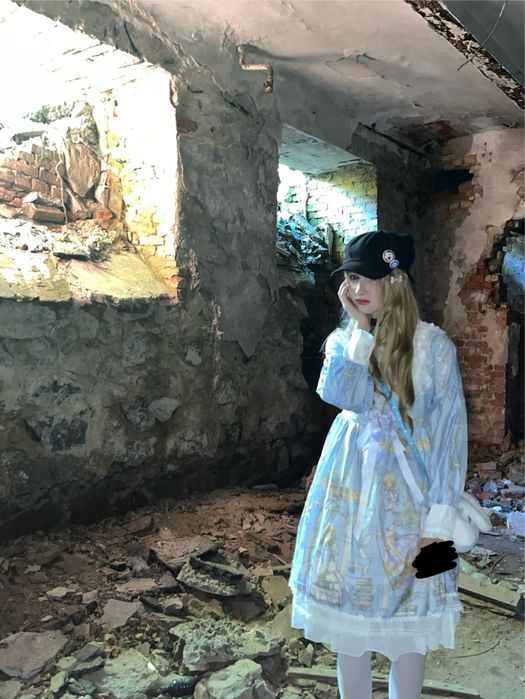 Сукня lolita.
