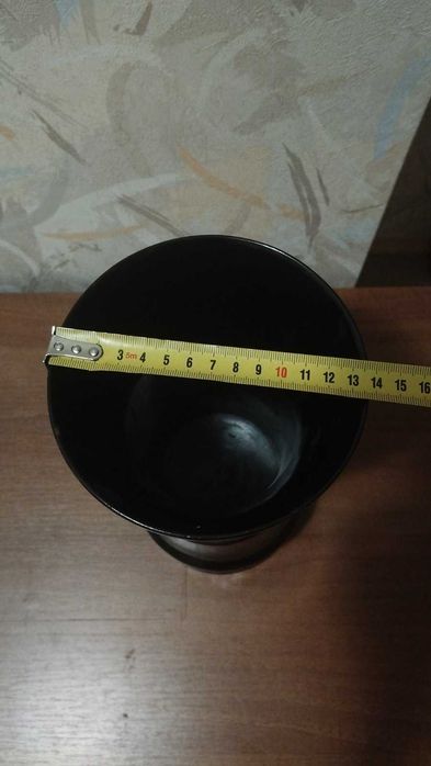 Ваза чорна, дерево, лак, Вьетнам, середина ХХ ст