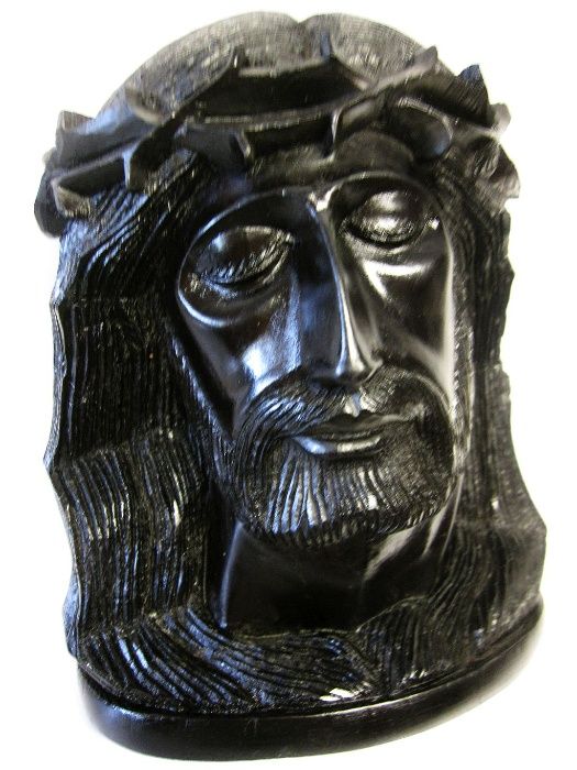 fantástica escultura de busto de Cristo esculpida em madeira pau preto