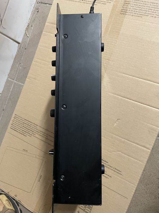 Reloop RMX33i dj mixer