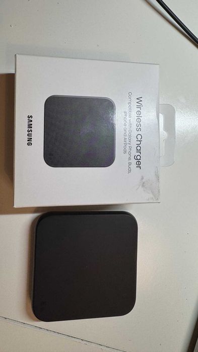 Ładowarka indukcyjna Samsung ep-p 1300 szara